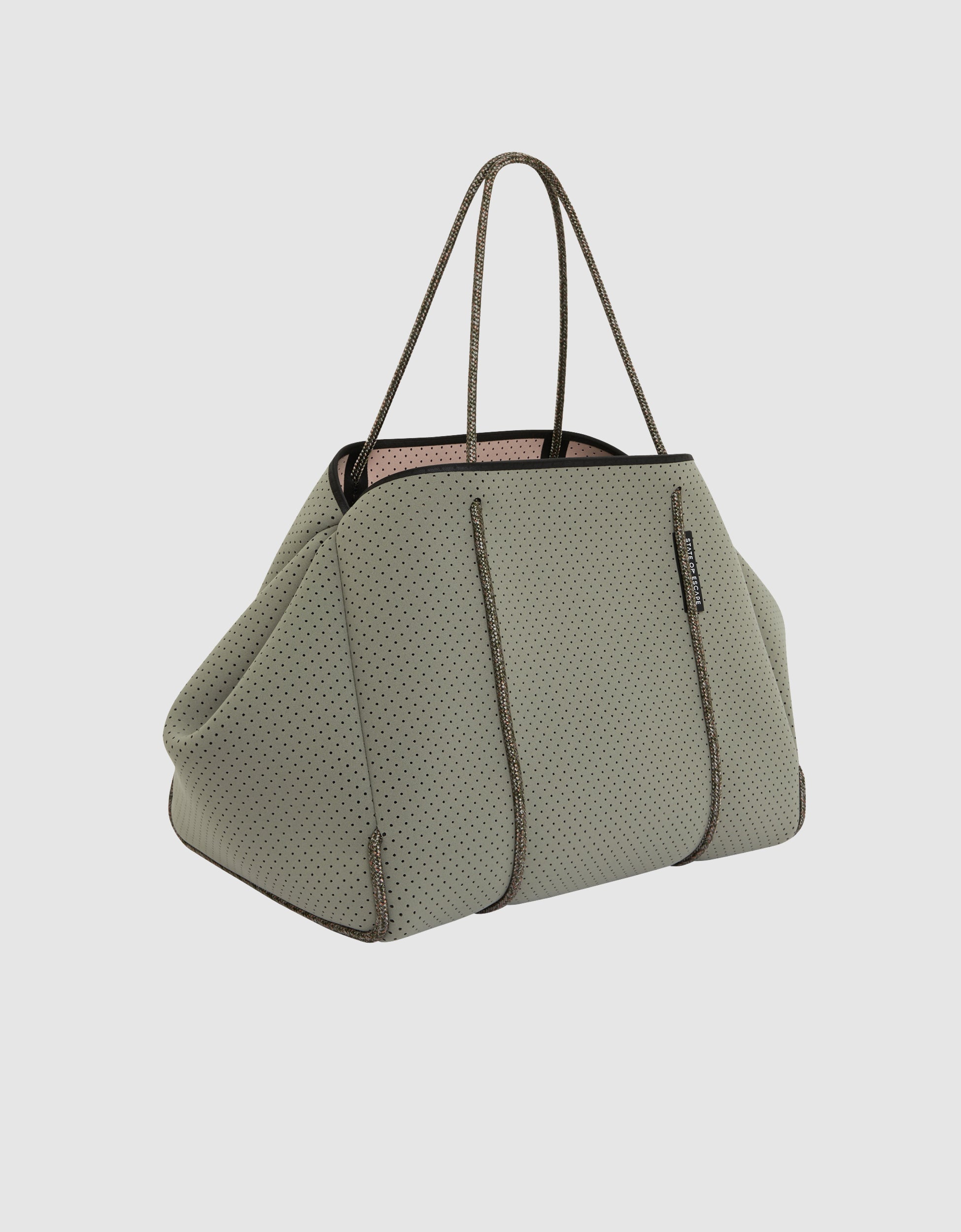 Escape™ tote in sage/blush (dual tone) – State of Escape