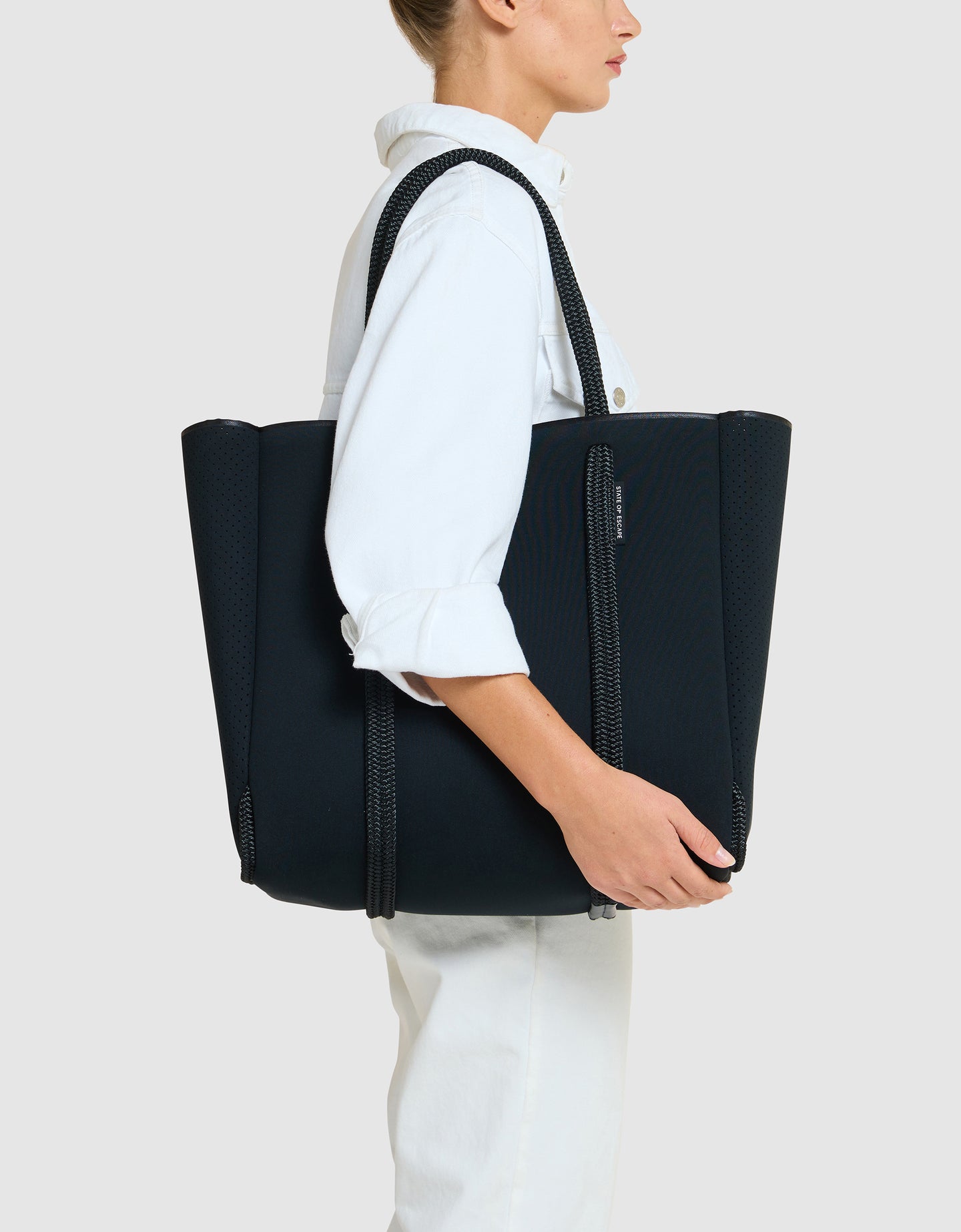 Satellite City Tote In Black – State of Escape