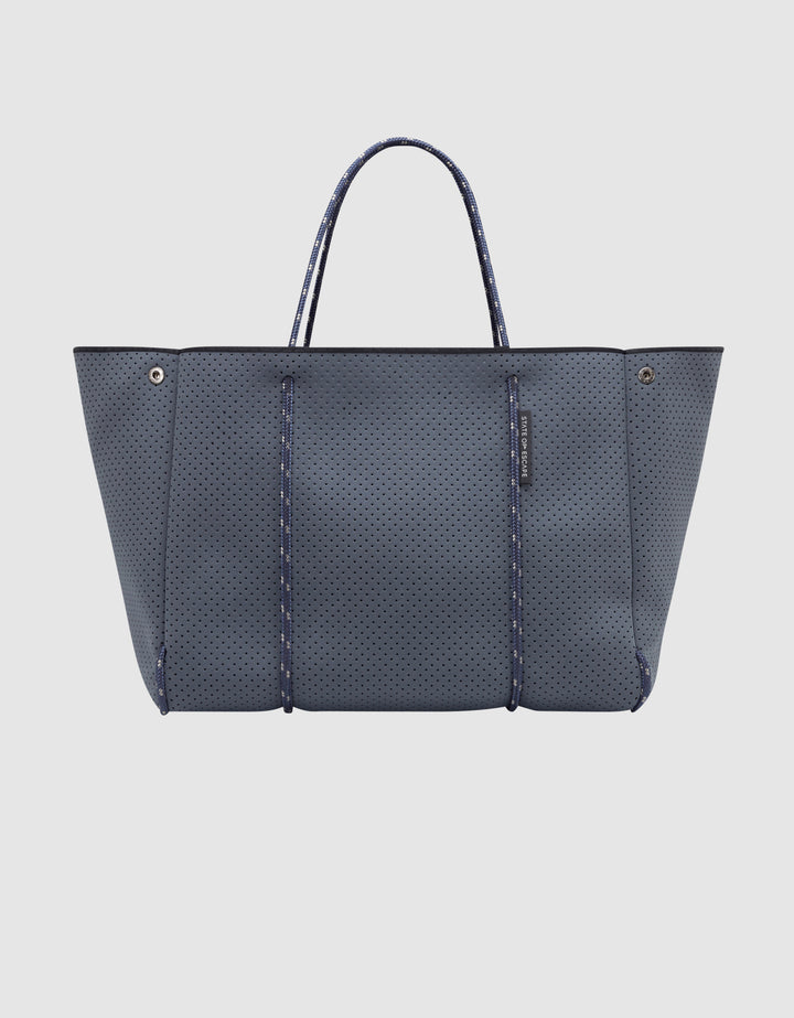 Escape™ tote bag in Pewter - State of Escape