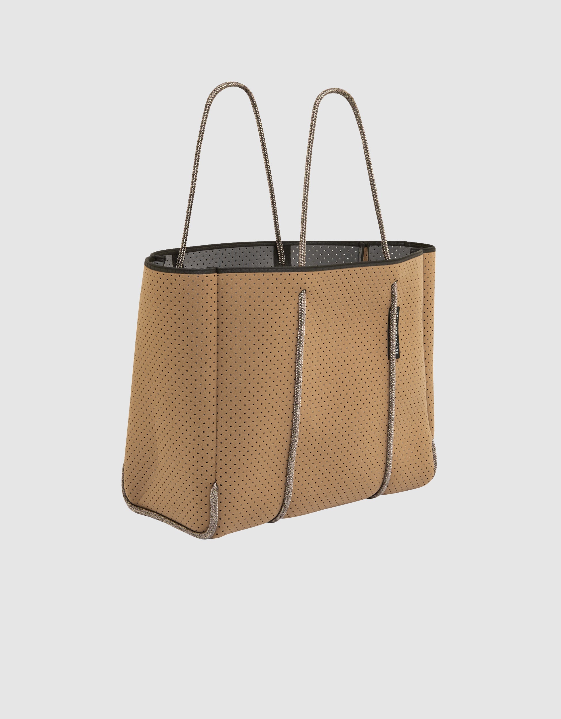 Flying solo tote in caramel / steel – State of Escape