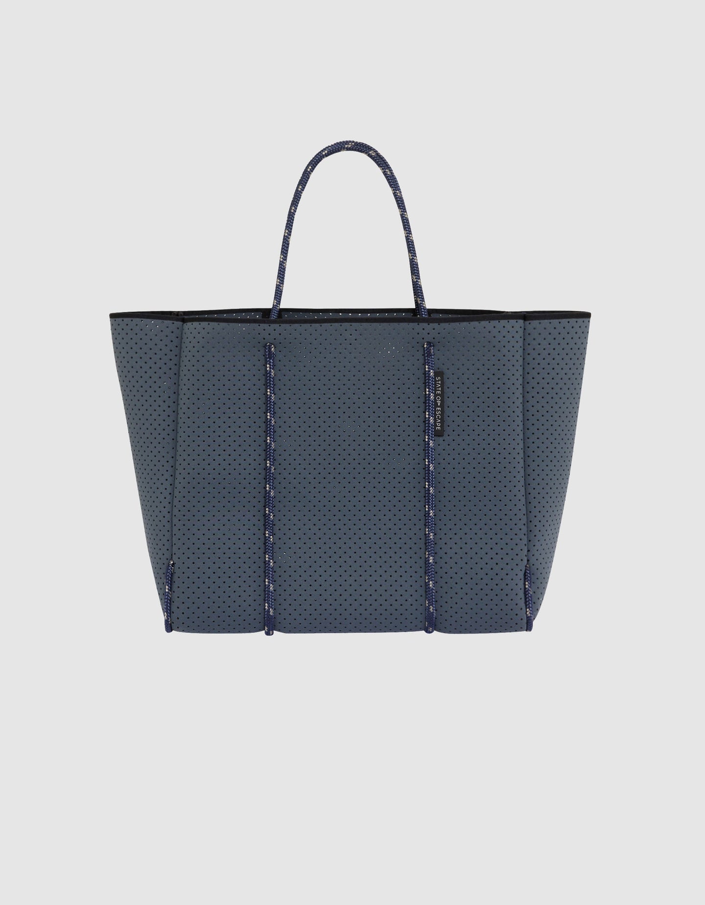 Flying Solo tote in pewter – State of Escape