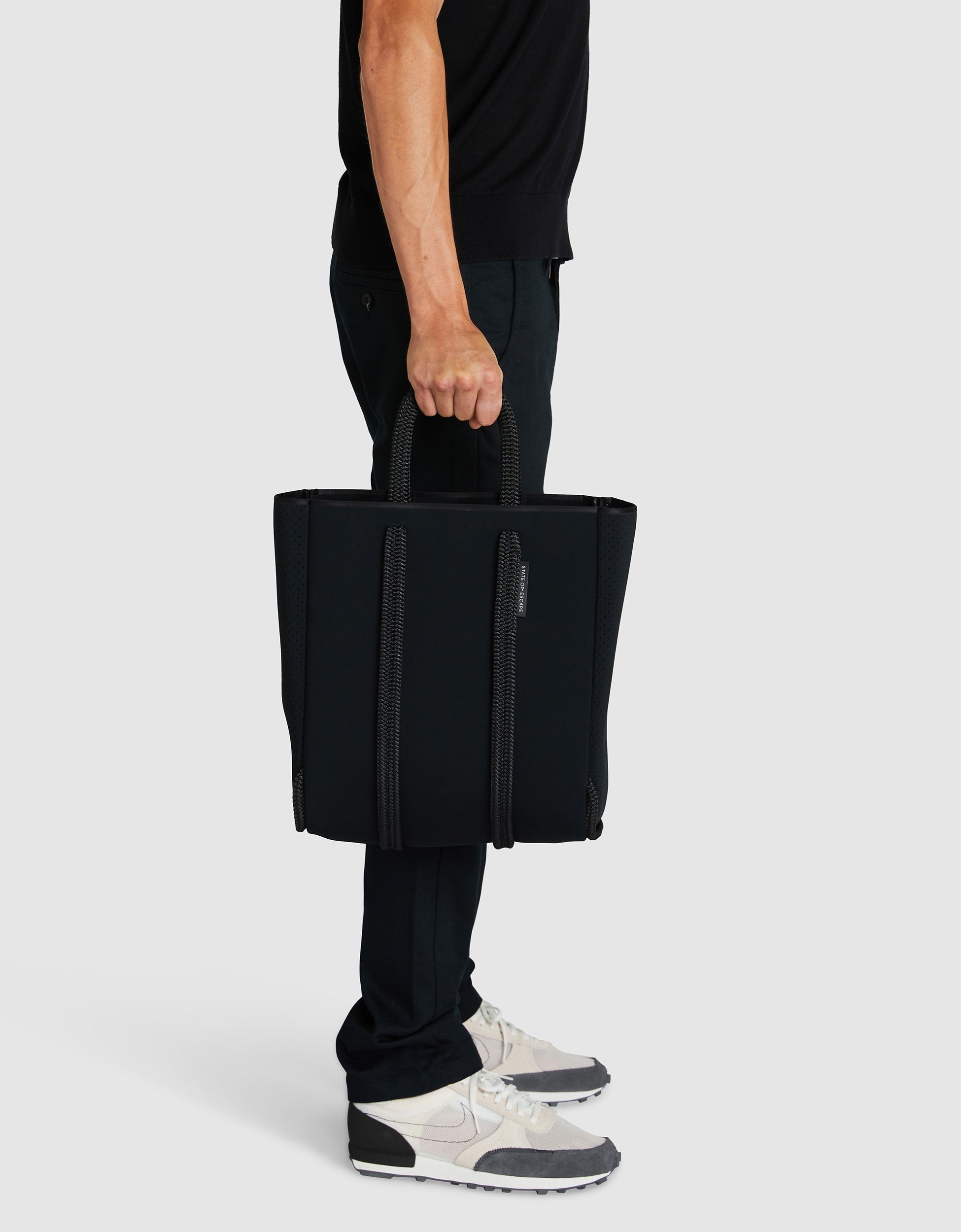 Satellite Folio Tote In Black – State of Escape